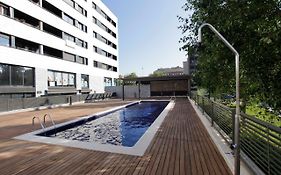 1216 - Forum Gardens Apartment